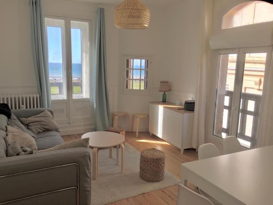 Bel Appartement Vue Mer Centre-Ville, Face Plage Dieppe Bagian luar foto