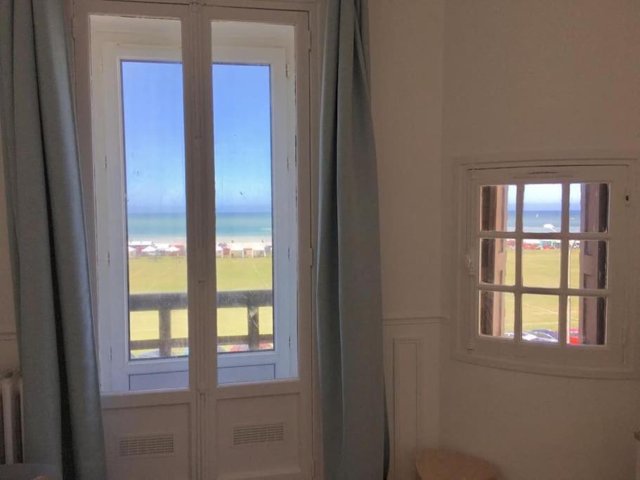 Bel Appartement Vue Mer Centre-Ville, Face Plage Dieppe Bagian luar foto